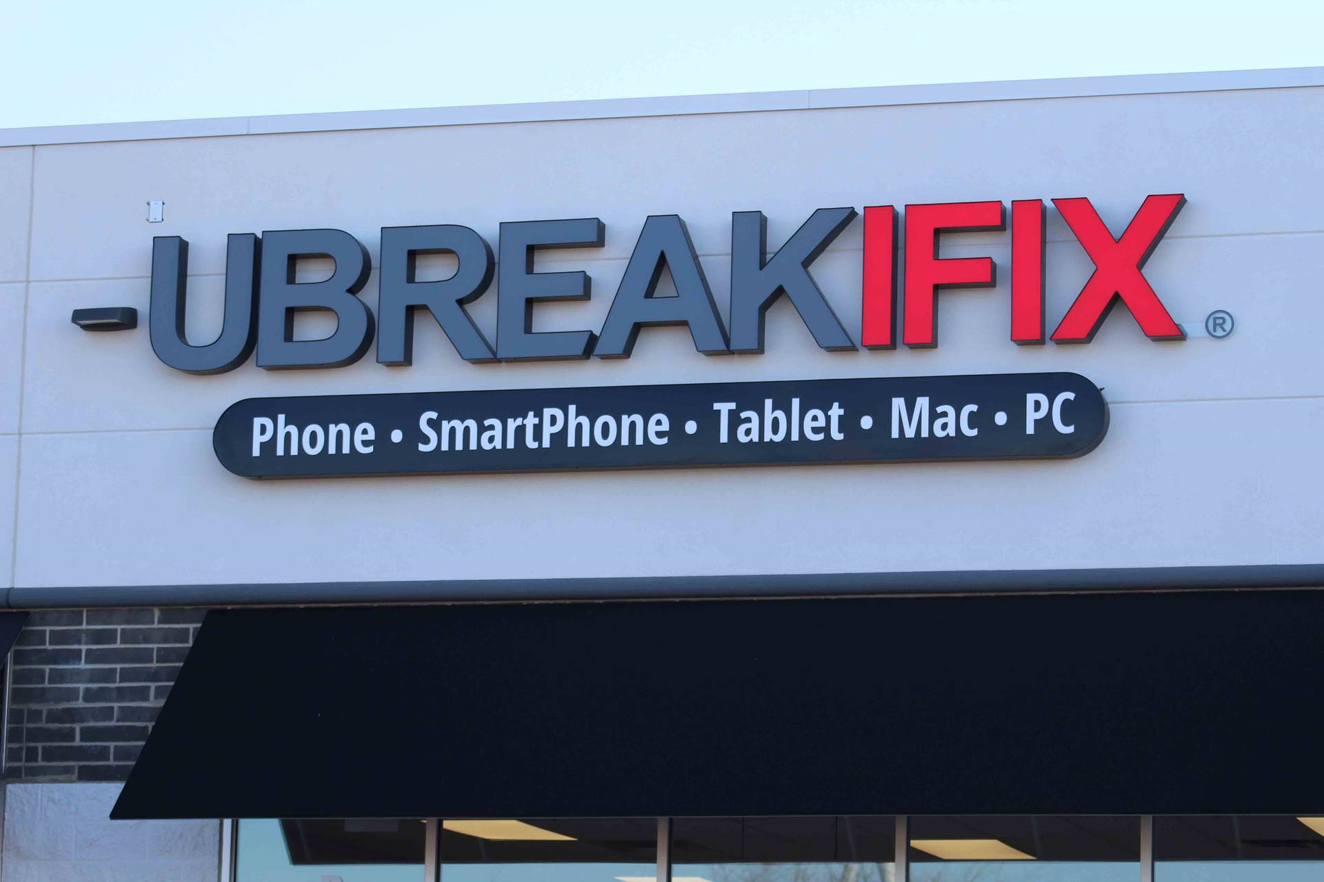 UBreakiFix opens store in Bowling Green